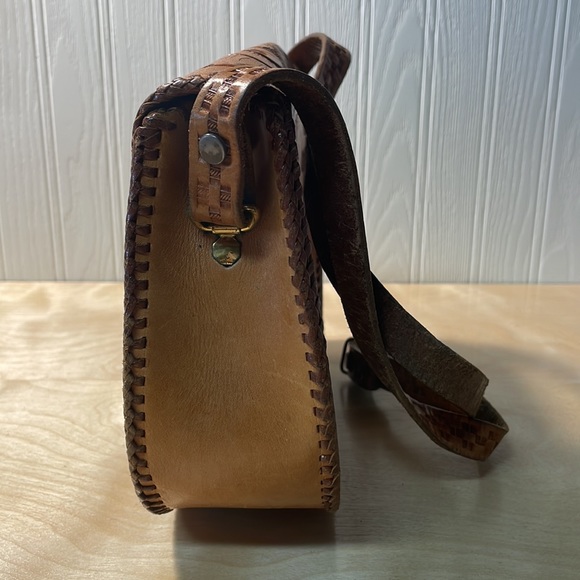 Vintage Floral Tooled Leather Purse - Picture 4 of 16